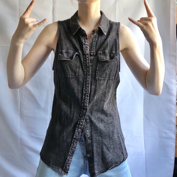 Rock & Republic Tops - Acid Wash Button Up